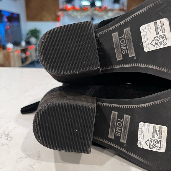 Toms Lacy Ankle Boots Black Suede and Grey Wool Tassle Zipper Size 7.5 - Picture 10 of 13